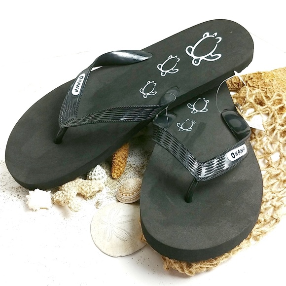 mens flip flops size 12